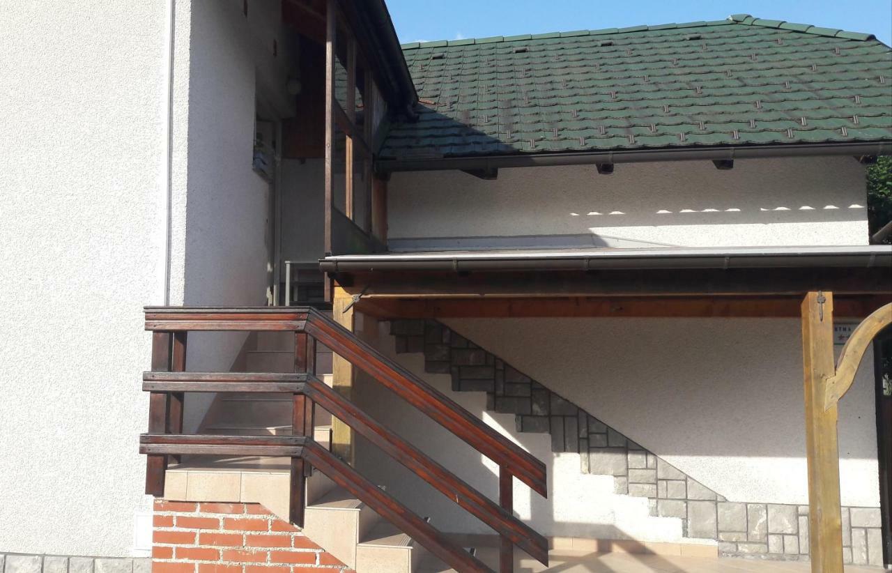 Apartma Obrh Шмариешке Топлице Екстериор снимка